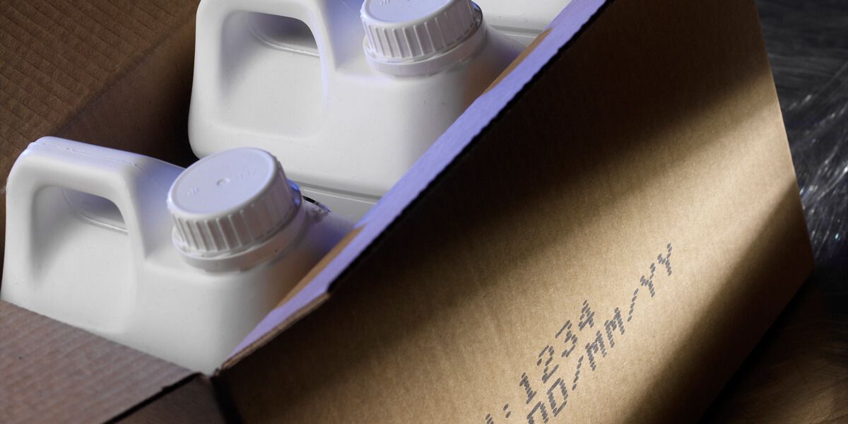 Plasty / Chemikálie / Čisticí Prostředky